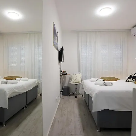 Zvonko Guest house 4*