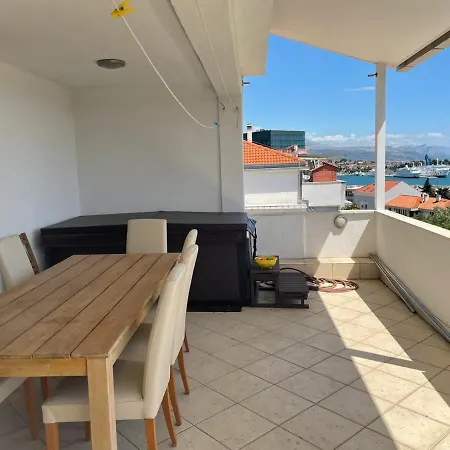 Guest house Zvonko Split