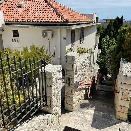 Zvonko Gostinjska kuća